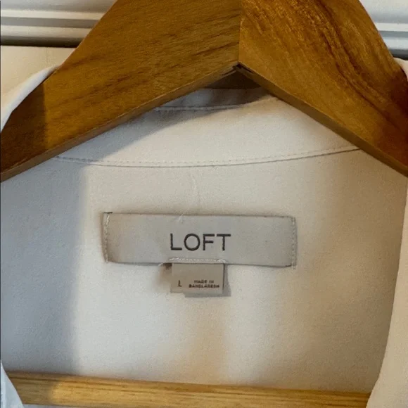 3 Blouses: Banana Republic and Loft - Picture 5 of 13